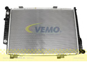VEMO V30-60-1284 radiatorius, variklio aušinimas 
 Aušinimo sistema -> Radiatorius/alyvos aušintuvas -> Radiatorius/dalys
202 500 22 03, 202 500 37 03, 202 500 67 03