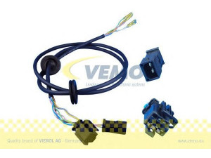 VEMO V10-83-0004 remonto rinkinys, diržas 
 Elektros įranga -> Diržas
8G0 971 726 B part, 8G1 971 726 A part