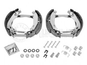 MEYLE 11-14 533 0000/K stabdžių trinkelių komplektas 
 Techninės priežiūros dalys -> Papildomas remontas
4241.E8, 4241.J6, 4241.L3, 95 659 671