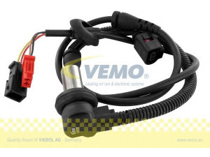 VEMO V10-72-1027 jutiklis, rato greitis 
 Elektros įranga -> Jutikliai
8D0 927 803 B, 8D0 927 803 C, 8D0 927 803 D