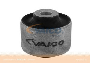 VAICO V10-1009 valdymo svirties/išilginių svirčių įvorė 
 Ašies montavimas/vairavimo mechanizmas/ratai -> Valdymo svirtis/pasukamosios svirties sujungimas -> Montavimas/sutvirtinimas
4D0 407 515 C