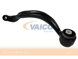 VAICO V48-9527 vikšro valdymo svirtis 
 Ašies montavimas/vairavimo mechanizmas/ratai -> Valdymo svirtis/pasukamosios svirties sujungimas -> Vairo trauklės (valdymo svirtis, išilginis balansyras, diago
LR018344, RBJ 000130, RBJ000130