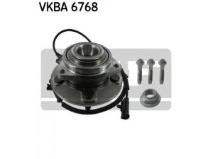 SKF VKBA 6768 rato guolio komplektas 
 Ašies montavimas/vairavimo mechanizmas/ratai -> Rato stebulė/montavimas -> Rato guolis
52089434AB, 52089434AC, 52089434AD