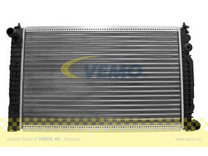 VEMO V15-60-5061 radiatorius, variklio aušinimas 
 Aušinimo sistema -> Radiatorius/alyvos aušintuvas -> Radiatorius/dalys
8D0 121 251 D, 8D0 121 251 N, 8D0121251D