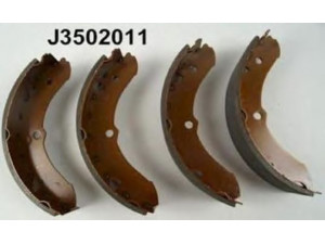 NIPPARTS J3502011 stabdžių trinkelių komplektas 
 Techninės priežiūros dalys -> Papildomas remontas
04494-60020