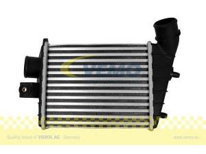 VEMO V24-60-0005 tarpinis suslėgto oro aušintuvas, kompresorius 
 Variklis -> Oro tiekimas -> Įkrovos agregatas (turbo/superįkrova) -> Tarpinis suslėgto oro aušintuvas
60 619 007, 60 686 738, 60619007