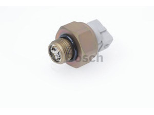 BOSCH 0 265 005 300 slėgio jungiklis, stabdžių hidraulika 
 Stabdžių sistema -> Slėgio kaupiklis/jungiklis
026 520 21 09, A 026 520 21 09