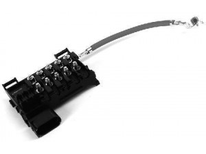 STC T403885 saugiklių dėžė
