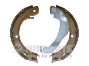 NIPPARTS N3502089 stabdžių trinkelių komplektas, stovėjimo stabdis 
 Stabdžių sistema -> Rankinis stabdys
04495-0F010