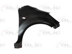 BLIC 6504-04-5033312P sparnas 
 Kėbulas -> Kėbulo dalys/ sparnas/buferis -> Purvasaugiai
4708279, 93193103