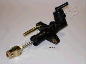 JAPANPARTS FR-K15 pagrindinis cilindras, sankaba 
 Sankaba/dalys -> Sankabos valdymas -> Pagrindinis cilindras
0K2A1-41-400C