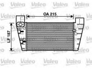 VALEO 817867 tarpinis suslėgto oro aušintuvas, kompresorius 
 Variklis -> Oro tiekimas -> Įkrovos agregatas (turbo/superįkrova) -> Tarpinis suslėgto oro aušintuvas
8E0145805L, 8E0145805N, 8E0145805N