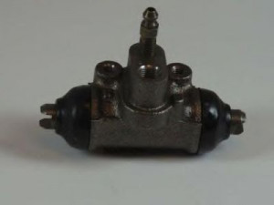 AISIN AZ-024 rato stabdžių cilindras 
 Stabdžių sistema -> Ratų cilindrai
BC1D-26-610, BC1D26610A, BC1D26610B
