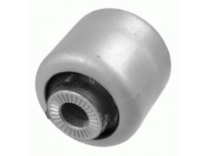 LEMFÖRDER 37473 01 valdymo svirties/išilginių svirčių įvorė 
 Ašies montavimas/vairavimo mechanizmas/ratai -> Valdymo svirtis/pasukamosios svirties sujungimas -> Montavimas/sutvirtinimas
31 10 6 857 329, 31 10 6 857 330