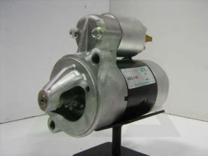 AES ADS-135 starteris 
 Elektros įranga -> Starterio sistema -> Starteris
SM79, M2T32281, M2T43081, M3T27685