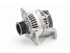 BOSCH 0 124 655 019 kintamosios srovės generatorius 
 Elektros įranga -> Kint. sr. generatorius/dalys -> Kintamosios srovės generatorius
50 10 589 551, 74 20 862 899, 74 21 429 789