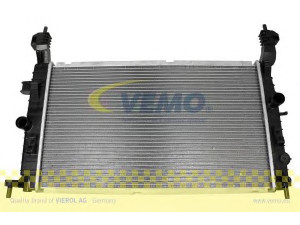 VEMO V40-60-2086 radiatorius, variklio aušinimas 
 Aušinimo sistema -> Radiatorius/alyvos aušintuvas -> Radiatorius/dalys
13 00 413, 13 181 074