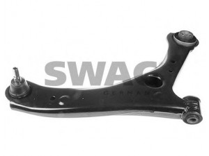 SWAG 14 94 1079 vikšro valdymo svirtis 
 Ašies montavimas/vairavimo mechanizmas/ratai -> Valdymo svirtis/pasukamosios svirties sujungimas -> Vairo trauklės (valdymo svirtis, išilginis balansyras, diago
04766910AE, 04766910AF, 04766910AG