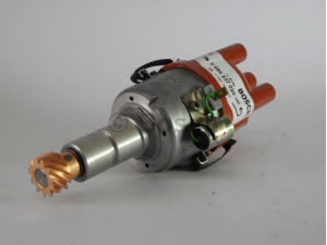 BOSCH 0 986 237 020 skirstytuvas, uždegimas 
 Kibirkšties / kaitinamasis uždegimas -> Degimo skirstytuvas/dalys
12 11 1 271 726