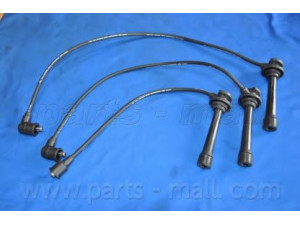 PARTS-MALL PEB-E56 uždegimo laido komplektas 
 Kibirkšties / kaitinamasis uždegimas -> Uždegimo laidai/jungtys
0K55818140, 0K55818140A, 0K55818140B