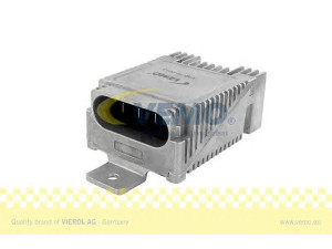 VEMO V30-79-0013 reguliatorius, keleivio pusės ventiliatorius 
 Šildymas / vėdinimas -> Orpūtė/dalys
025 545 33 32