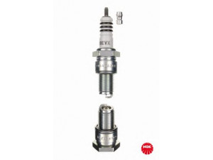 NGK 7051 uždegimo žvakė 
 Techninės priežiūros dalys -> Techninės priežiūros intervalai
99906-910X9-012, 98079-58644, 98079-58646