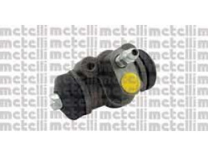 METELLI 04-0388 rato stabdžių cilindras 
 Stabdžių sistema -> Ratų cilindrai
E7GZ2261A, B216-26-610, B216-26-610A