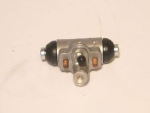 AISIN AH-002R rato stabdžių cilindras 
 Stabdžių sistema -> Ratų cilindrai
43300-SB2-003, 43300SF4003