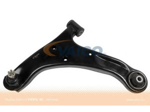 VAICO V64-0024 vikšro valdymo svirtis 
 Ašies montavimas/vairavimo mechanizmas/ratai -> Valdymo svirtis/pasukamosios svirties sujungimas -> Vairo trauklės (valdymo svirtis, išilginis balansyras, diago
45202-65J00-000, 45202-78K00-000