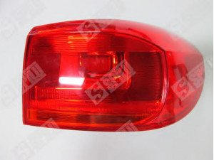 SPILU 900331 kombinuotas galinis žibintas 
 Kėbulas -> Šviesos -> Kombinuotas galinis žibintas/dalys -> Kombinuotas galinis žibintas
5N0945096N, 5N0945096Q