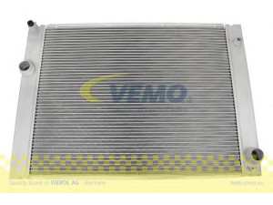 VEMO V20-60-1524 radiatorius, variklio aušinimas 
 Aušinimo sistema -> Radiatorius/alyvos aušintuvas -> Radiatorius/dalys
17 11 7 507 972, 17 11 7 585 440