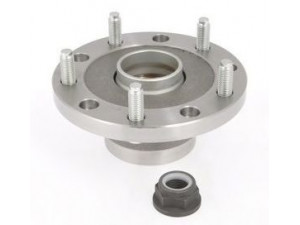 FORMPART 15498005/K rato stebulė 
 Ašies montavimas/vairavimo mechanizmas/ratai -> Rato stebulė/montavimas -> Rato stebulė
1377911, 6C111A049BA
