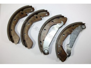 AUTOMEGA 1216050952 stabdžių trinkelių komplektas 
 Techninės priežiūros dalys -> Papildomas remontas
1605952, 1605952, 1605952, 90542862