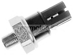 STANDARD 51150 alyvos slėgio jungiklis 
 Variklis -> Variklio elektra
1953653, 1953654, 1961085, 25240-70J00