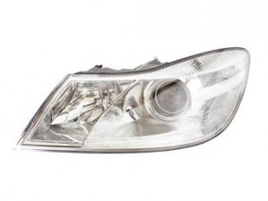 ALKAR 2741569 priekinis žibintas 
 Kėbulas -> Priekinis žibintas/dalys -> Priekinis žibintas/įterp.
1Z1941017S