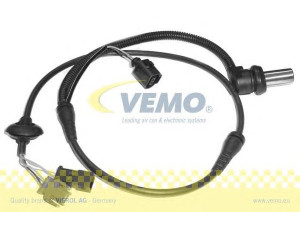 VEMO V10-72-1082 jutiklis, rato greitis 
 Elektros įranga -> Jutikliai
4B0 927 803, 4B0 927 803