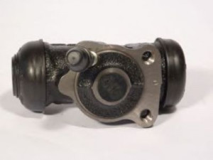 AISIN WCT-018 rato stabdžių cilindras 
 Stabdžių sistema -> Ratų cilindrai
47570-32020