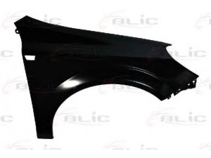 BLIC 6504-04-5052312P sparnas 
 Kėbulas -> Kėbulo dalys/ sparnas/buferis -> Purvasaugiai
6102349, 93178667