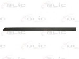 BLIC 5703-04-5026573P apdailos/apsauginės juostelė, durelės 
 Kėbulas -> Apdaila/apsauga/dekoratyvinės juostelės/emblemos -> Apdailos/apsauginės juostelės
5171179