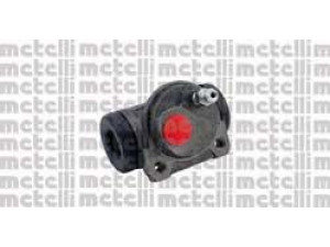METELLI 04-0479 rato stabdžių cilindras 
 Stabdžių sistema -> Ratų cilindrai
77 01 033 312, 77 01 033 312