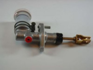 AISIN QS-001 pagrindinis cilindras, sankaba 
 Sankaba/dalys -> Sankabos valdymas -> Pagrindinis cilindras
23810-70C00