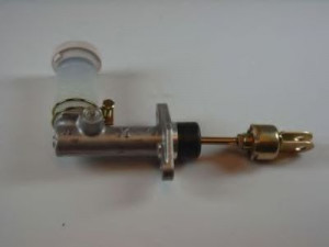 AISIN QM-007 pagrindinis cilindras, sankaba 
 Sankaba/dalys -> Sankabos valdymas -> Pagrindinis cilindras
MB555227