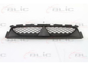 BLIC 6502-07-3751990P radiatorius grotelės 
 Kėbulas -> Kėbulo dalys/ sparnas/buferis -> Priekinis aerodinaminio pasipriešinimo sumažinimas/grotelės
6402A216