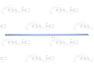 BLIC 5703-04-2026575P apdailos/apsauginės juostelė, durelės 
 Kėbulas -> Apdaila/apsauga/dekoratyvinės juostelės/emblemos -> Apdailos/apsauginės juostelės