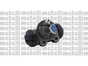 METELLI 04-0146 rato stabdžių cilindras 
 Stabdžių sistema -> Ratų cilindrai
77 00 540 404, 77 01 365 375