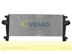 VEMO V40-60-2072 tarpinis suslėgto oro aušintuvas, kompresorius 
 Variklis -> Oro tiekimas -> Įkrovos agregatas (turbo/superįkrova) -> Tarpinis suslėgto oro aušintuvas
13 02 148, 13 311 080