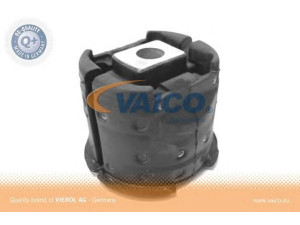 VAICO V20-1152 stebulės laikiklio įvorė 
 Ašies montavimas/vairavimo mechanizmas/ratai -> Ašies atrama/ašies korpusas/ašies montavimas -> Pasukamojo veleno sujungimas
33 31 6 758 260