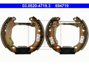 ATE 03.0520-4719.3 stabdžių trinkelių komplektas 
 Techninės priežiūros dalys -> Papildomas remontas
77 01 205 755