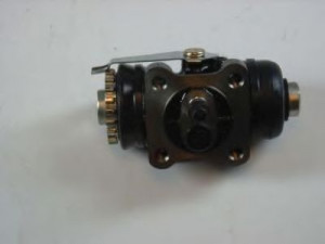 AISIN AT-005L rato stabdžių cilindras
