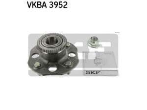 SKF VKBA 3952 rato guolio komplektas 
 Ašies montavimas/vairavimo mechanizmas/ratai -> Rato stebulė/montavimas -> Rato guolis
42200-S84-A51, 42200-S84-C51